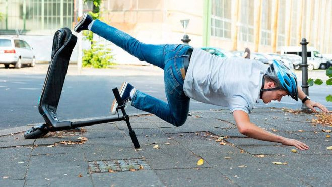 Normativa Patinets Elèctrics Barcelona [2025]: Guia Completa de Multes, Casc i Accidents